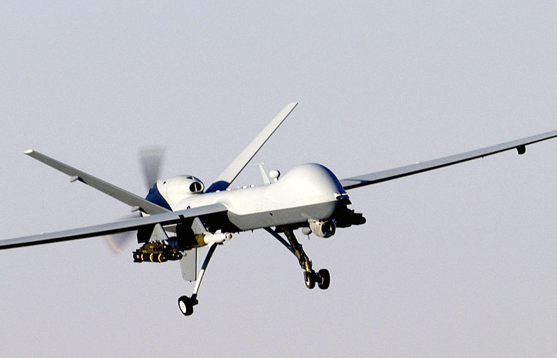Un MQ-9 Reaper, un UAV con capacidad de ataque con misiles.