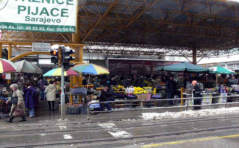 Sarajevo conmemora el 20° aniversario de la ‘Masacre del Mercado’