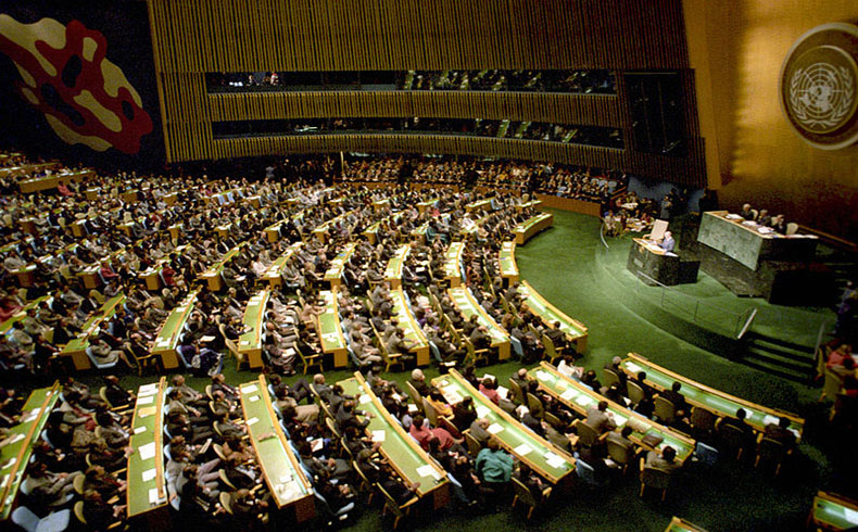 Crisis y decadencia de la ONU