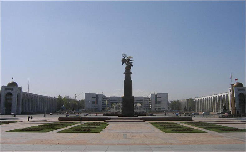 Kirguizistán se sumará la Unión Euroasiática el próximo año
