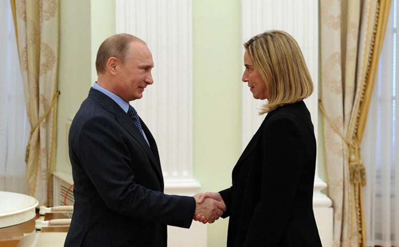 Mogherini insta a Rusia a que evite involucrar a los Balcanes en la disputa sobre Ucrania