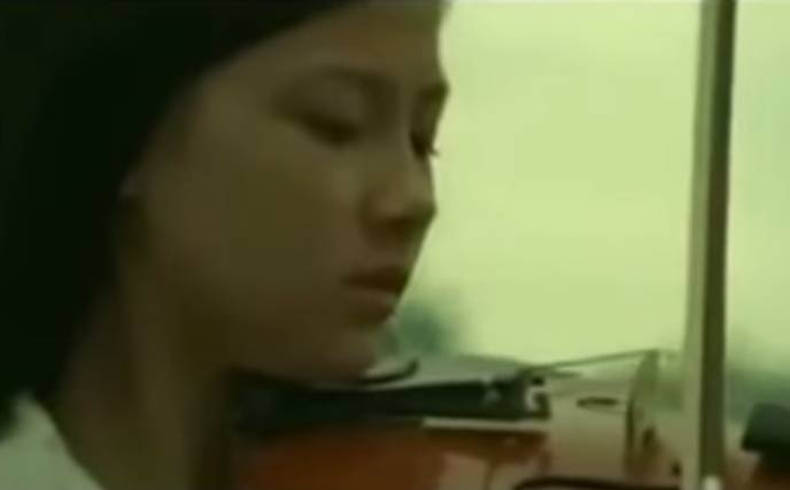 Algo más que un spot sobre el esfuerzo: la niña sordomuda que soñaba con tocar el violín
