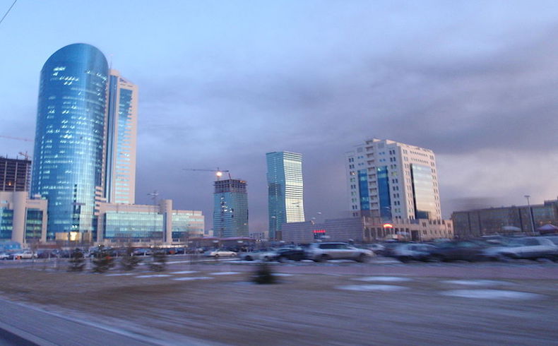 Kazajstán quiere estimular el trasbordo de carga hacia Azerbaiyán