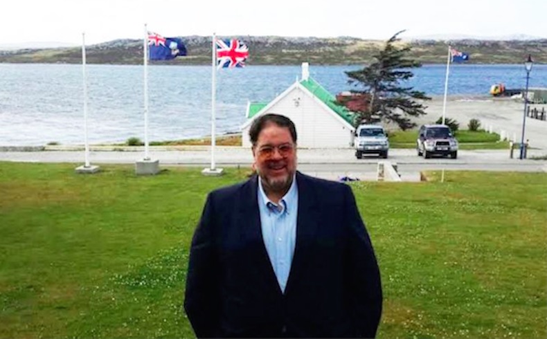 Falklands o Malvinas: Dependiendo del acento