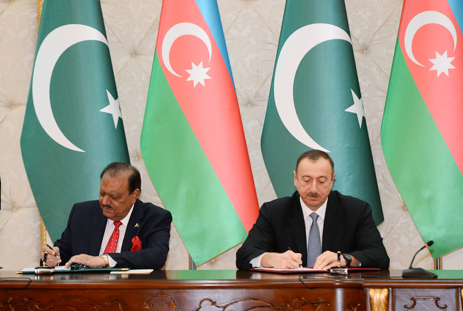 El Pakistán está comprometido a seguir ayudando a Azerbaiyán