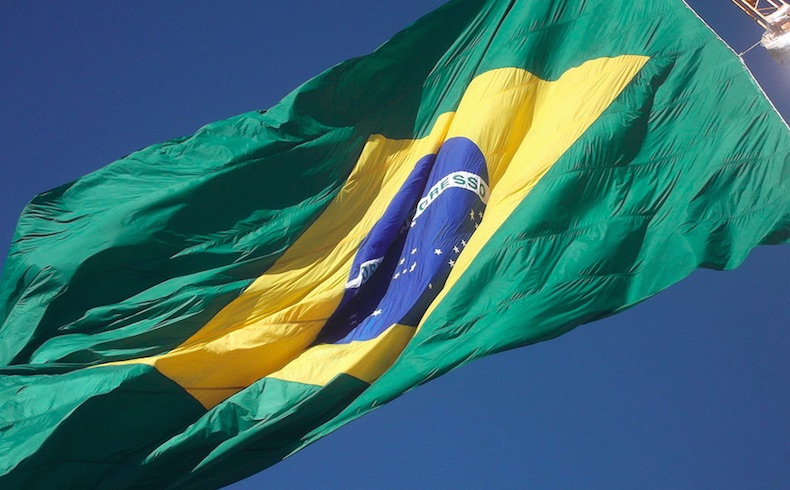 Economía de Brasil parece querer reaccionar aunque continúa en CTI