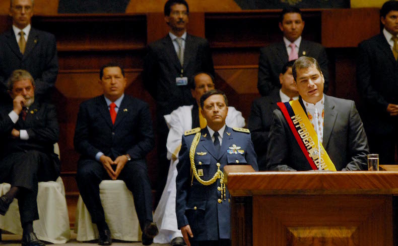 Tomando Tereré mientras la economía ecuatoriana está en plena crisis