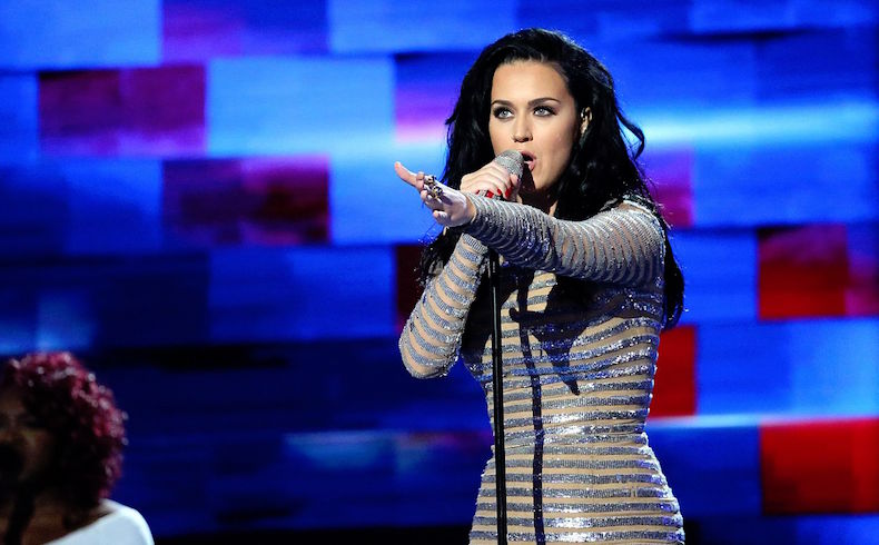 Katy Perry y Madonna ‘se desnudan’ para apoyar a Hillary Clinton