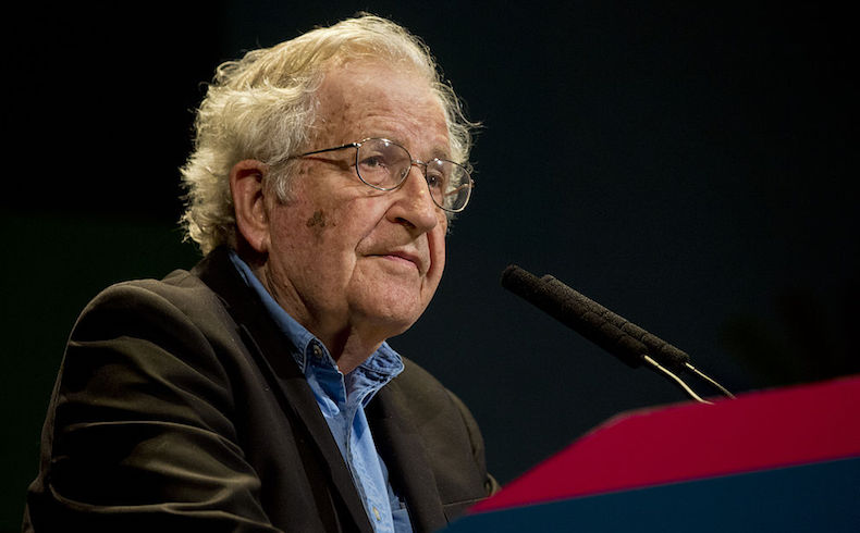 Los análisis de Chomsky