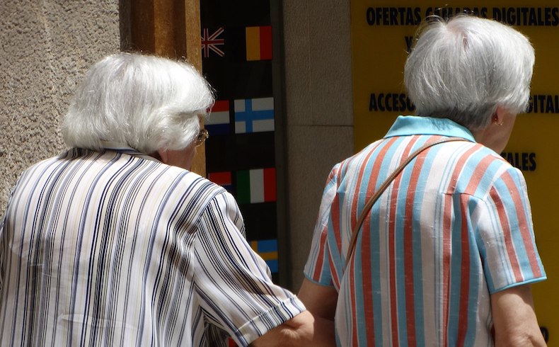 Abandono de la tercera edad