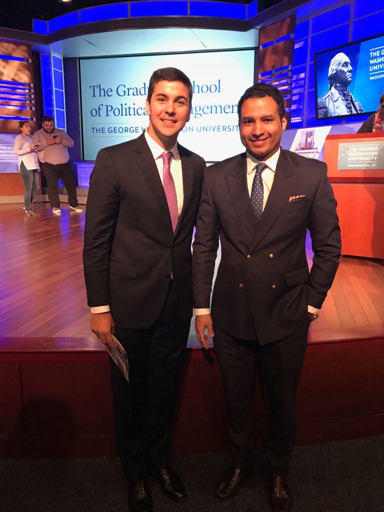 Con el ex candidato a la presidencia de Paraguay, Santiago Peña.
