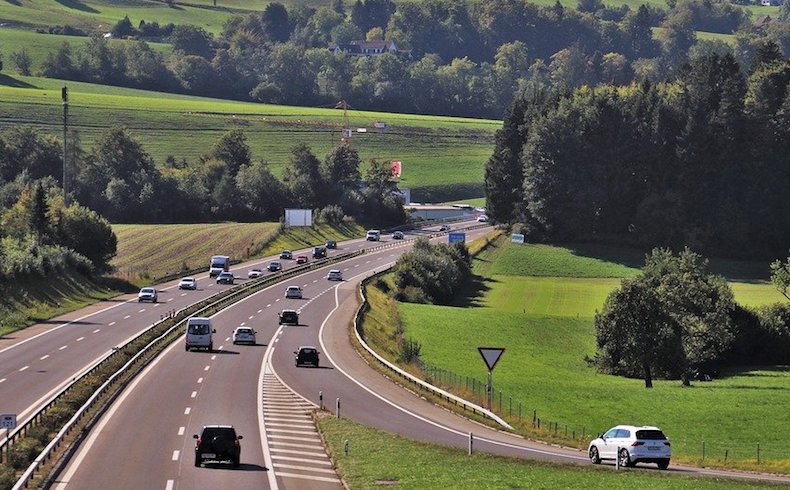 El incremento de desplazamientos dispara el riesgo de accidentes en carretera