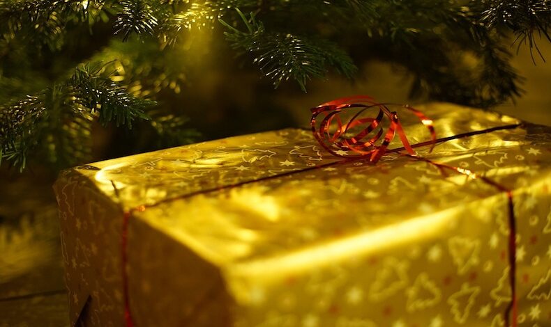 ¿Cuánto tardaría Santa en repartir los regalos en coche? Según Acierto, más de 700 años